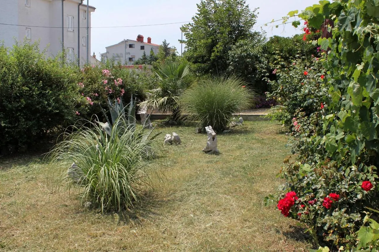 Apartment Novi Vinodolski 5600B